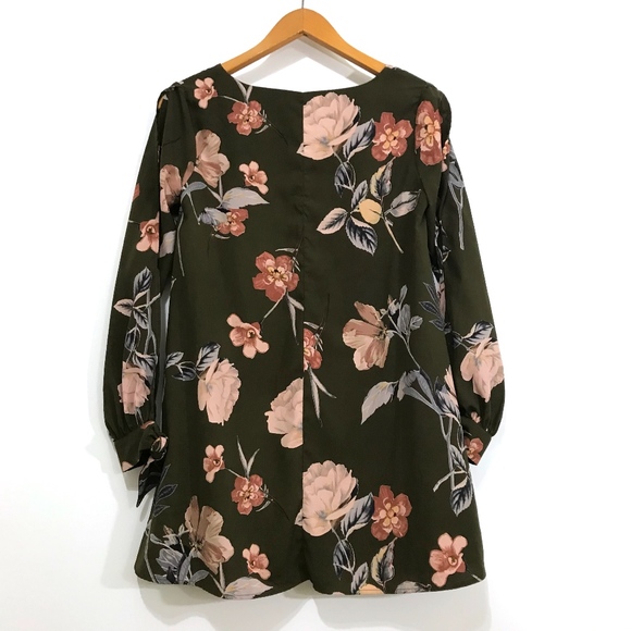 Midori Floral Shift Dress - Picture 6 of 8